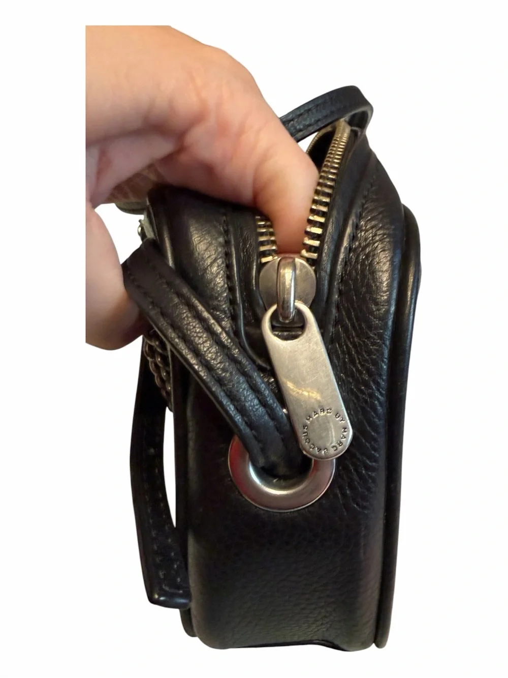 Marc Jacobs Black Leather Crossbody Camera Bag w/adjustable Strap
